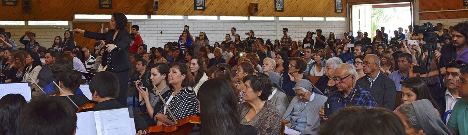 Los colores y los sonidos florecieron este domingo en Puente Alto