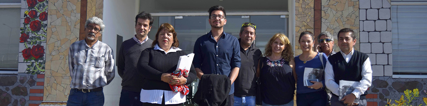 La alcaldesa de nogales y su equipo visitaron los mosaicos de nuestra comuna