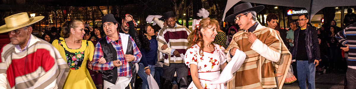 Con danzas  típicas y tradiciones, conmemoramos el Día del Folclore.